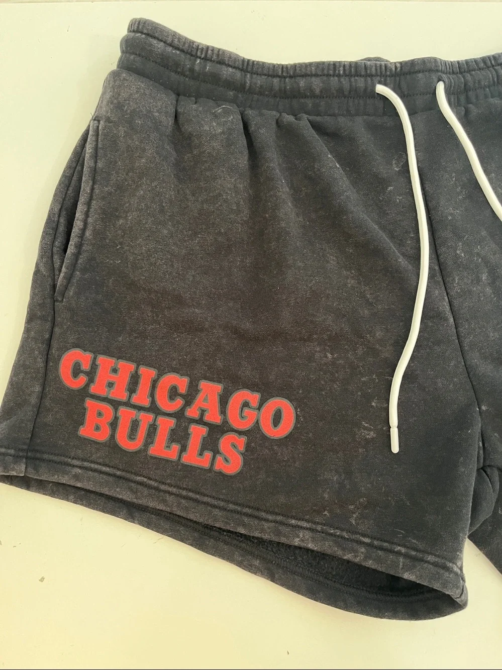 NBA, Big Men's Graphic Fleece Shorts, Chicago Bulls, Size 2X Black Mineral Wash